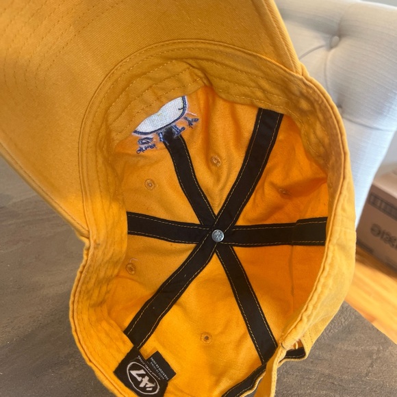 Golden State Warriors Hat Cap Strapback Yellow '47 NBA The City GSW Adjustable - Picture 5 of 7